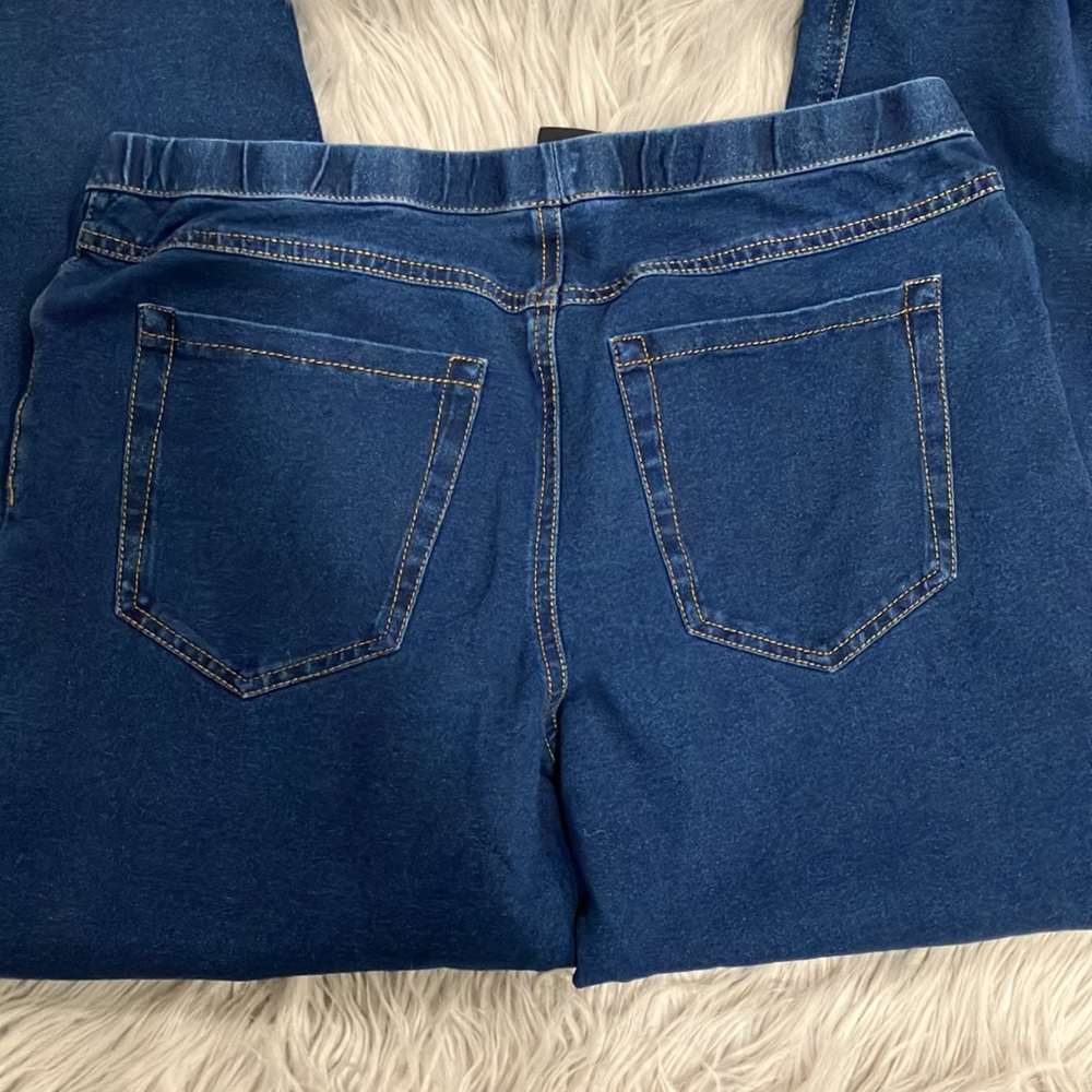 Hue Jeggings - Picture 2 of 3